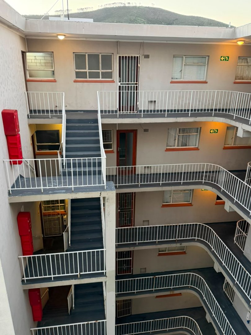 1 Bedroom Property for Sale in Cape Town City Centre Western Cape